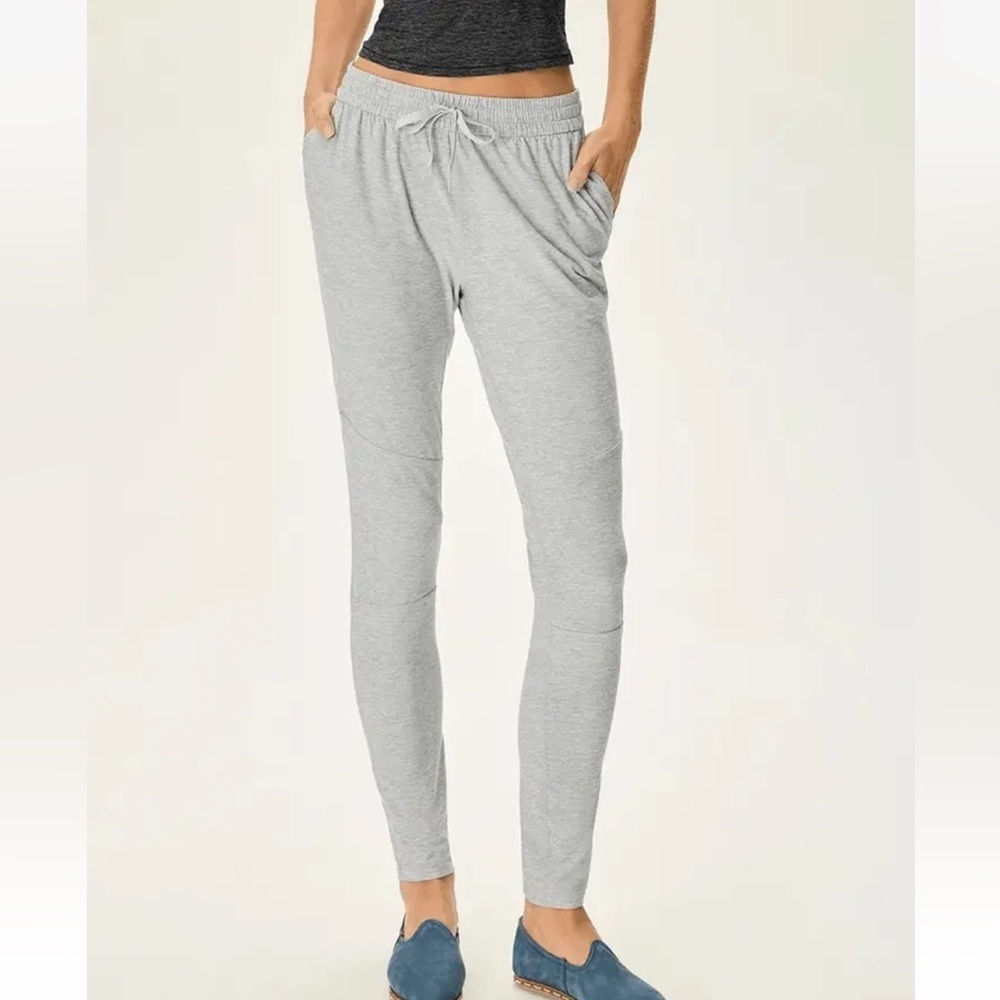 Outdoor Voices CloudKnit Athleisure Jog Pants Joggers Fog Grey Small Casual Cozy